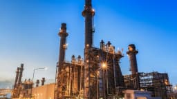 Strong EPS Growth Fueled by Fleet Expansion: Outperforming Industry