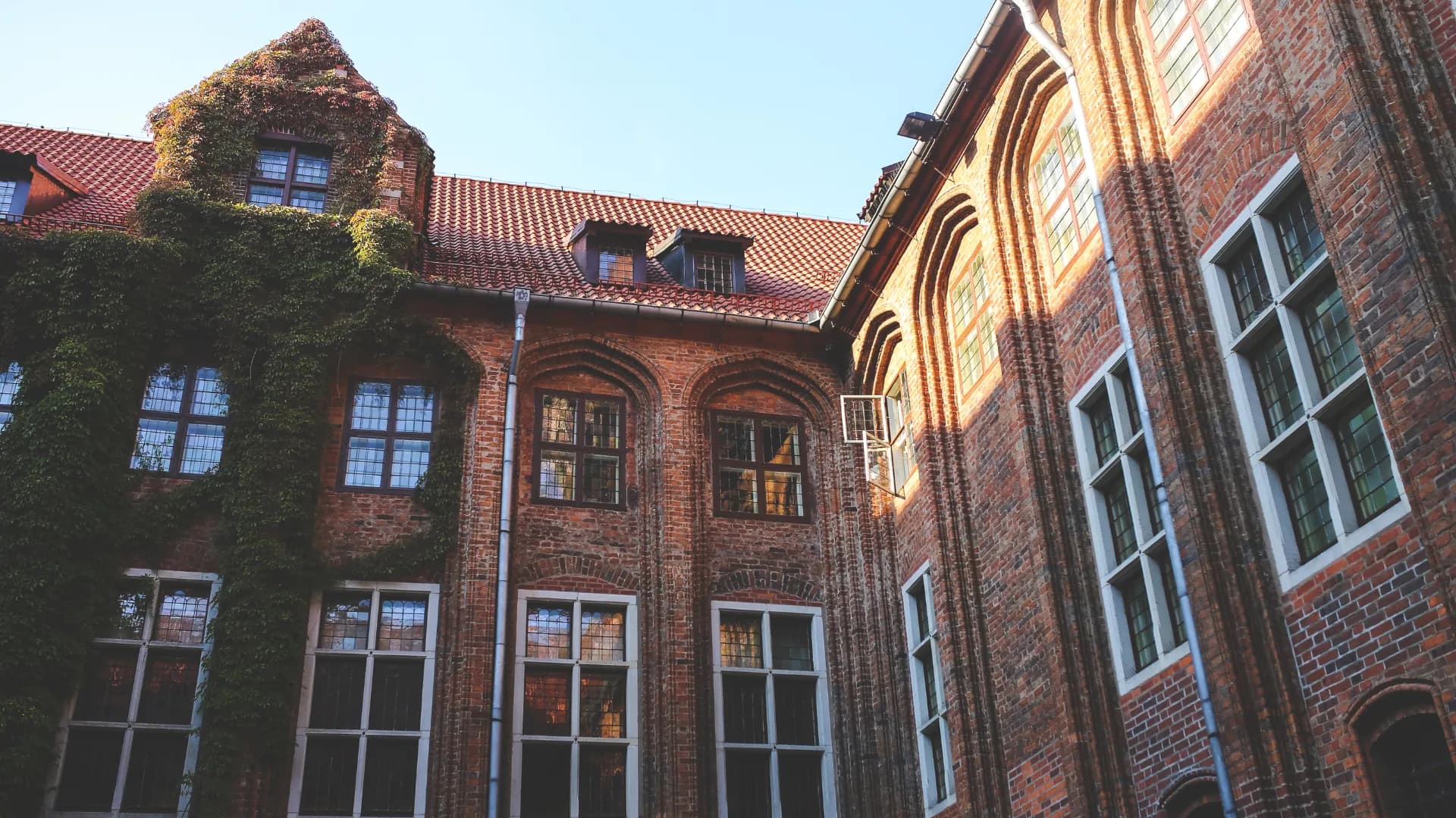 Rental Strength Drives EPS Beat; Structural Housing Tailwinds